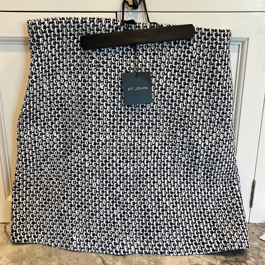 Brand New With Tag St John Skirt Brand New With Tag St John Skirt